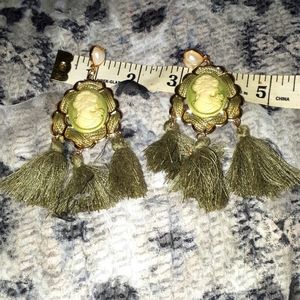 NWOT Cameo earrings